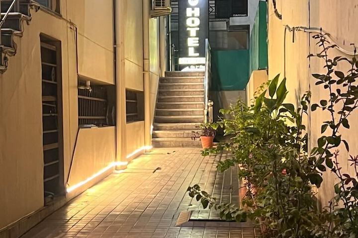 Hotel 8 of 8