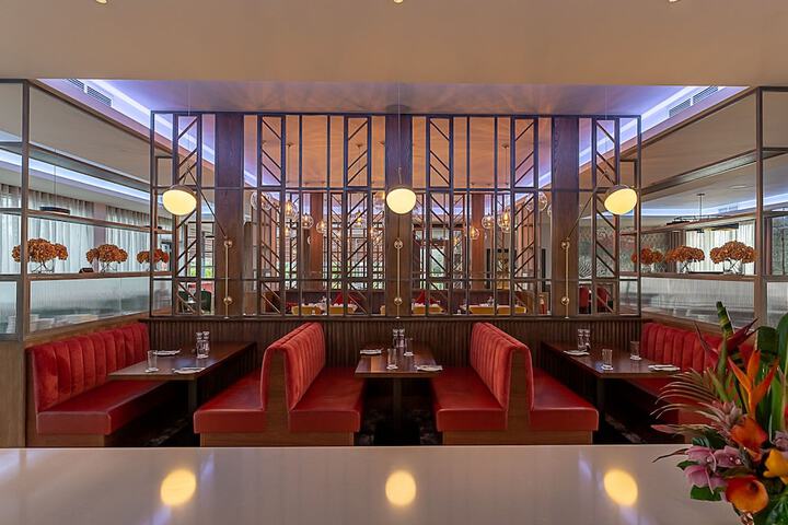 Dining 37 of 61