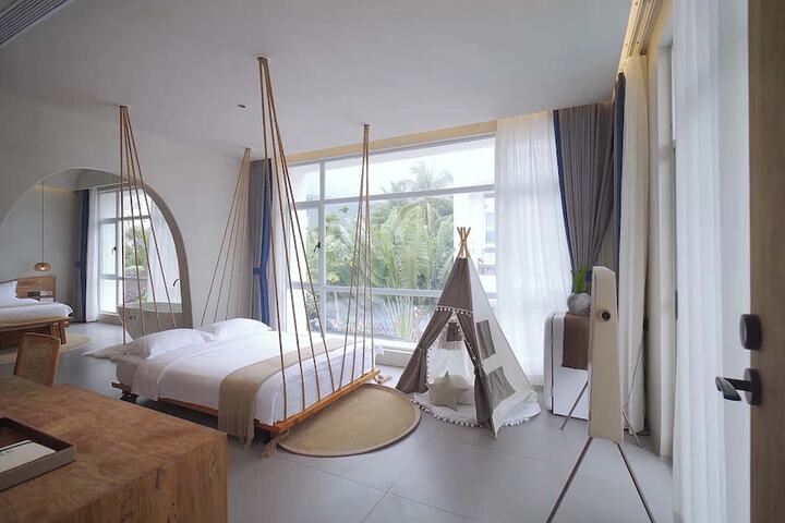 Room 41 of 62
