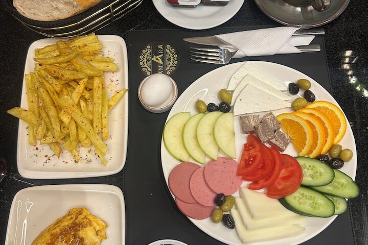 Breakfast/Coffee Service 86 of 104