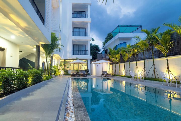 Pool 58 of 76