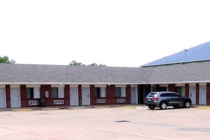 Property Grounds 41 of 47