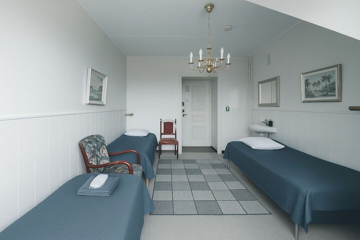Room 18 of 64