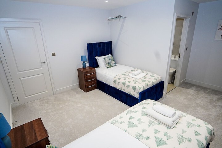 Room 3 of 55