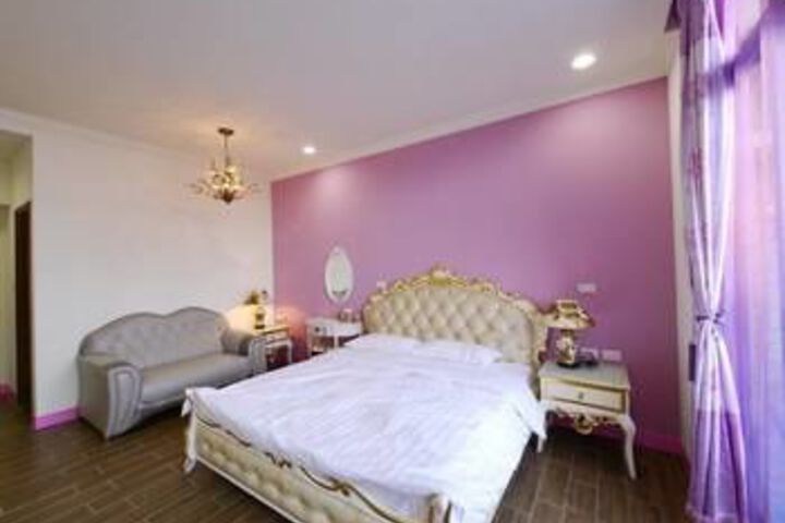 Room 14 of 39