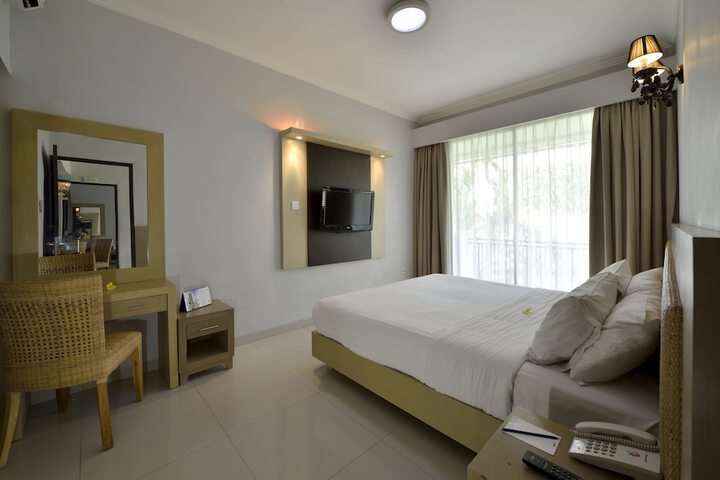 Room 4 of 35