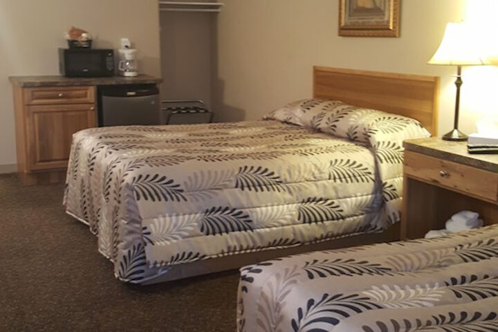 Room 3 of 37