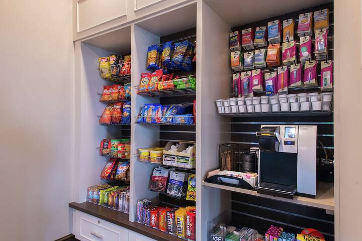 Snack bar