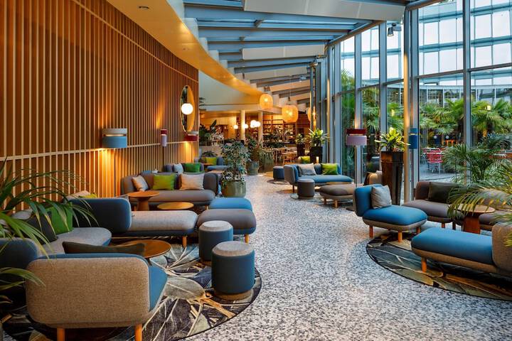 Hotel Lobby