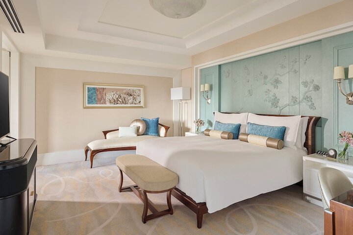Room 21 of 92