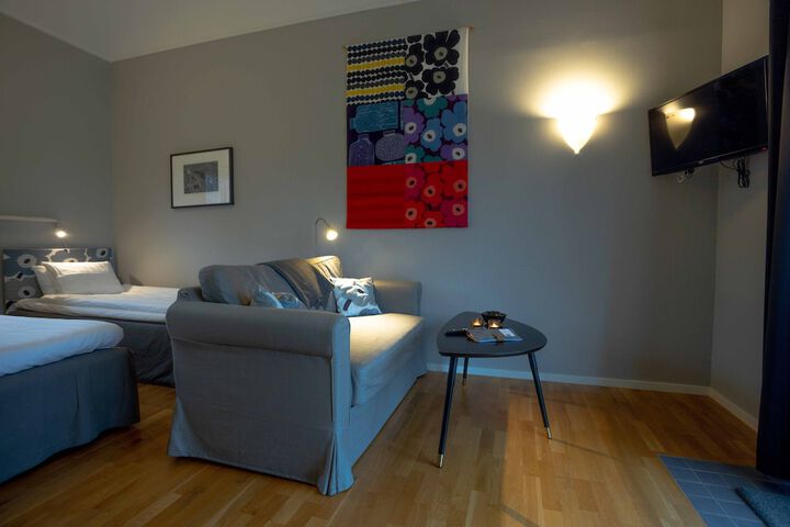 Room 5 of 42