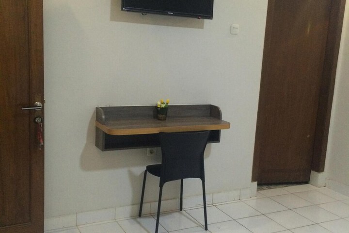 Room 19 of 35