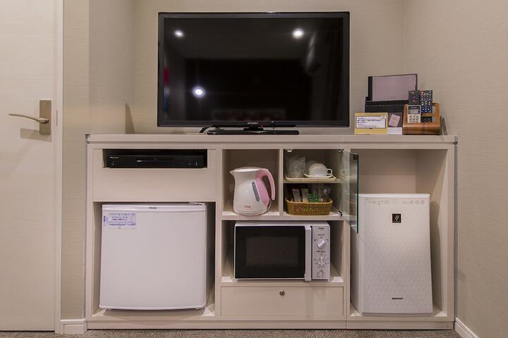 Room 16 of 48