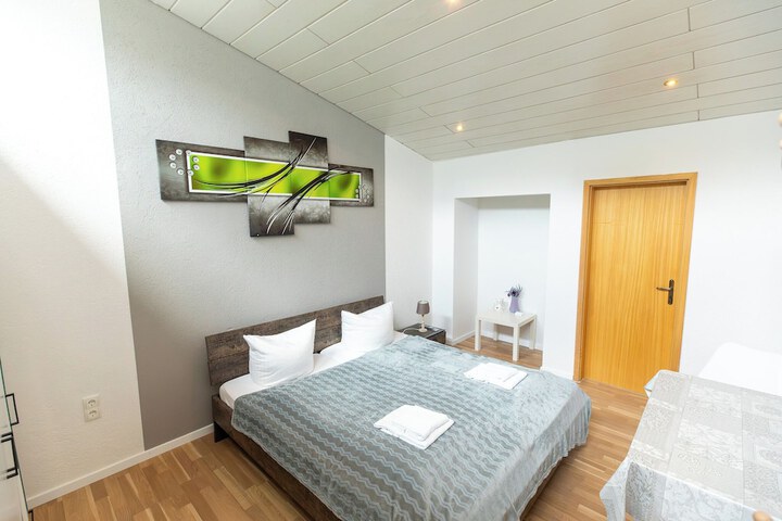 Room 10 of 41