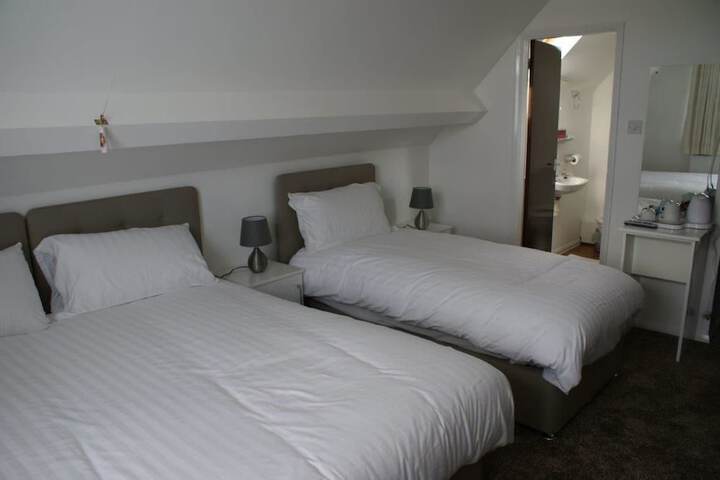 Room 15 of 73