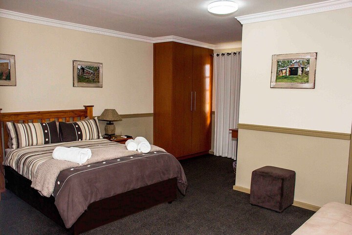 Room 6 of 36