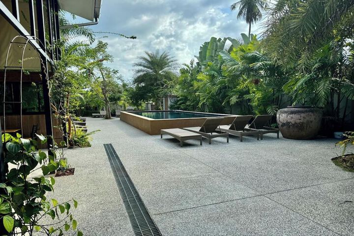 Pool 39 of 57