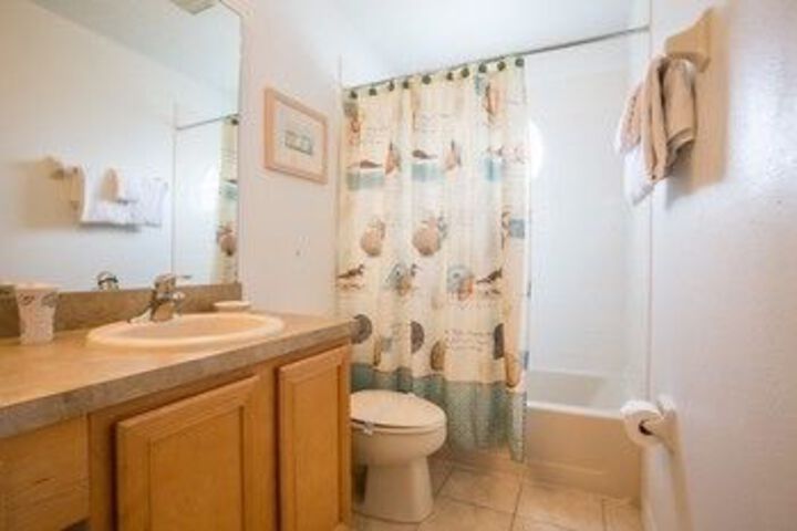Room 6 of 24