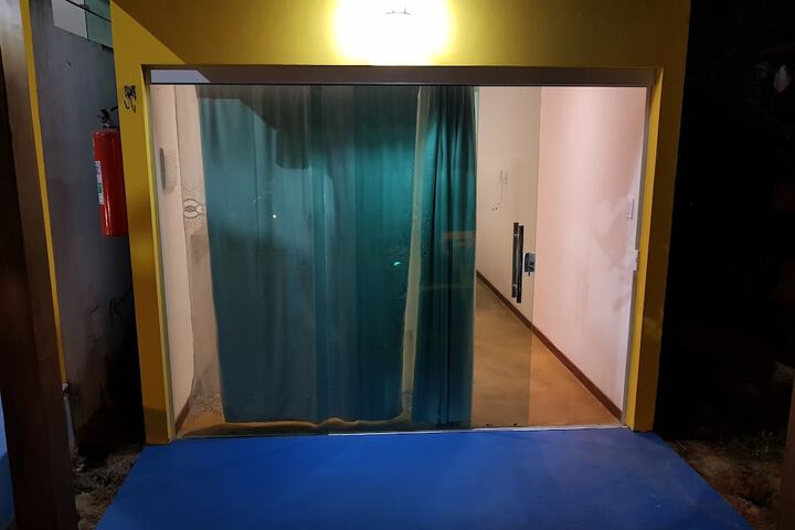 Room 71 of 79