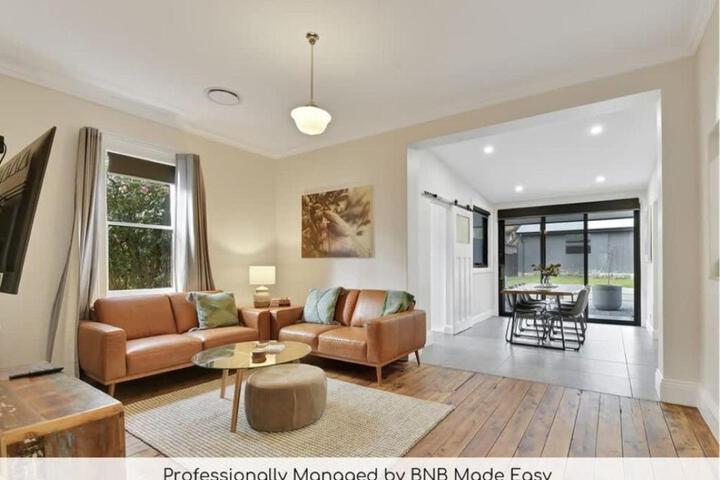 Best Nest on March Cosy Home in CBD Firepit