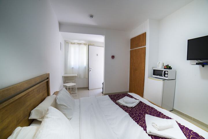 Room 16 of 31