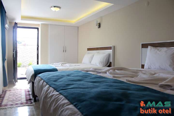 Room 6 of 43
