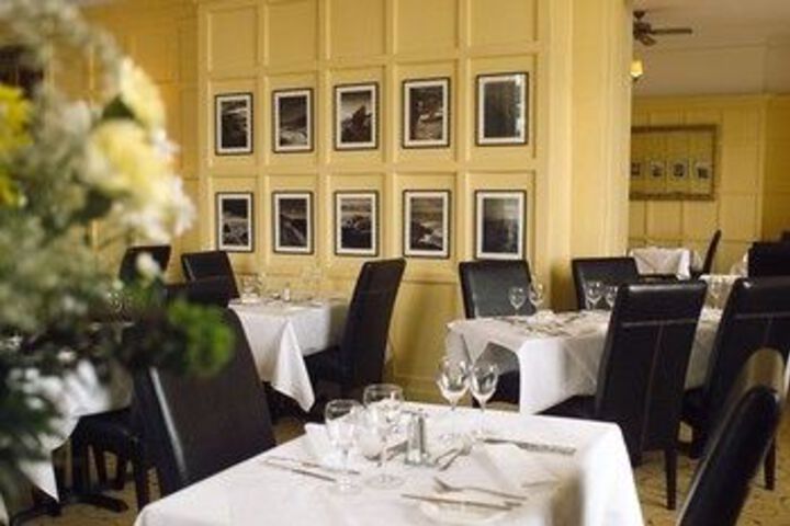 Dining 80 of 87