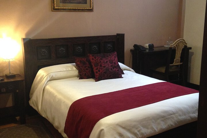 Room 18 of 50