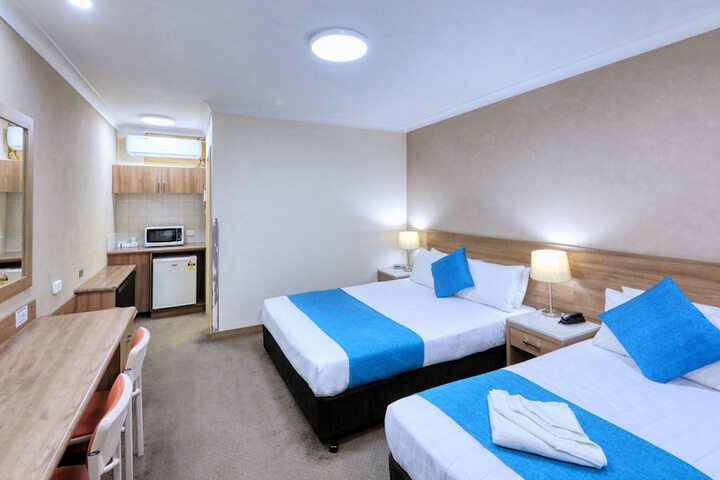 Room 11 of 29