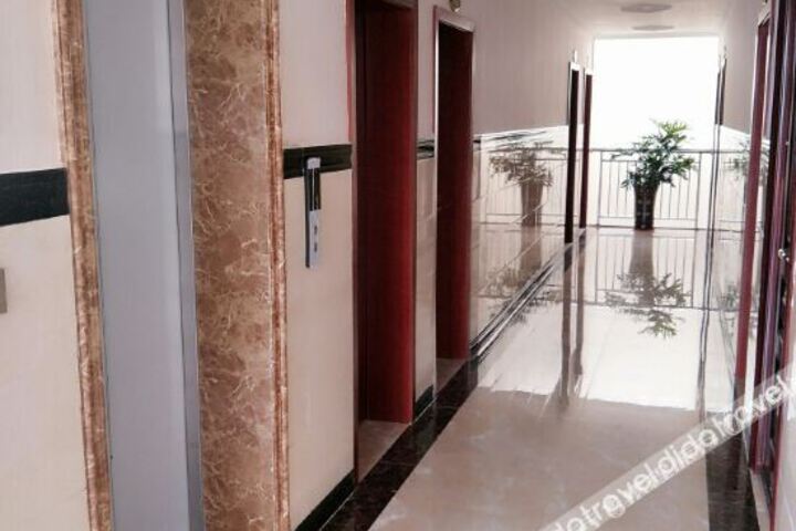 Hotel Interior 7 of 17