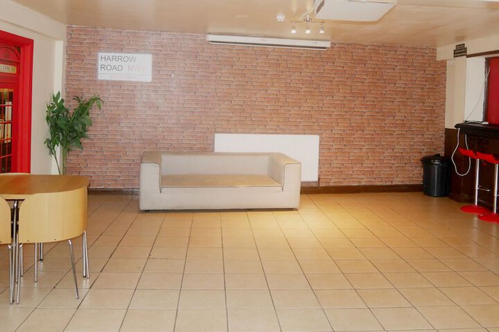 Guest Lobby