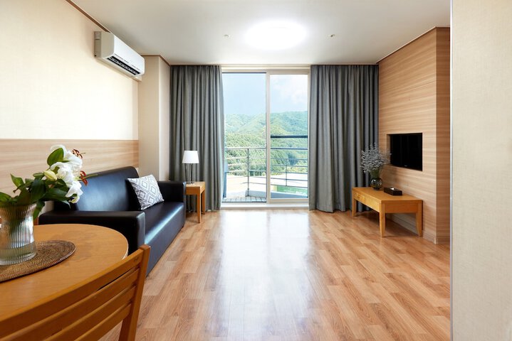 Room 58 of 120