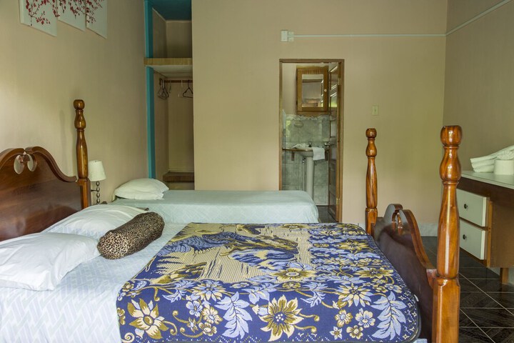 Room 3 of 18
