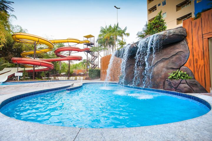 Hotel with Pool