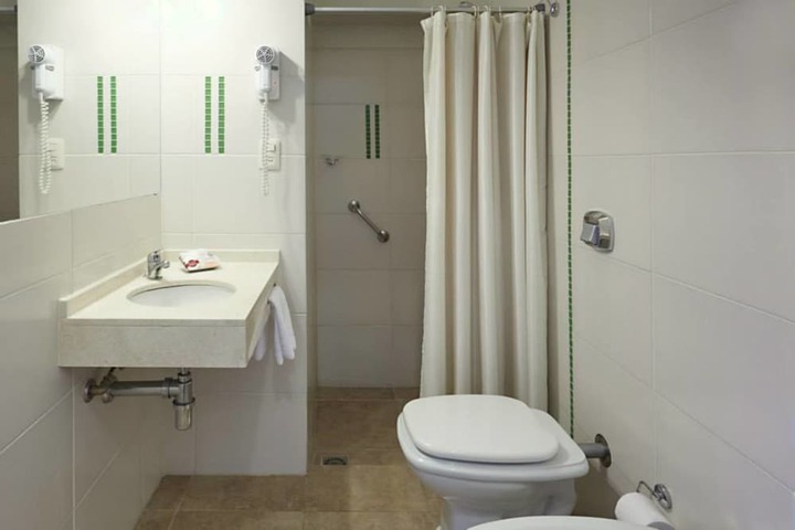 Room 20 of 32