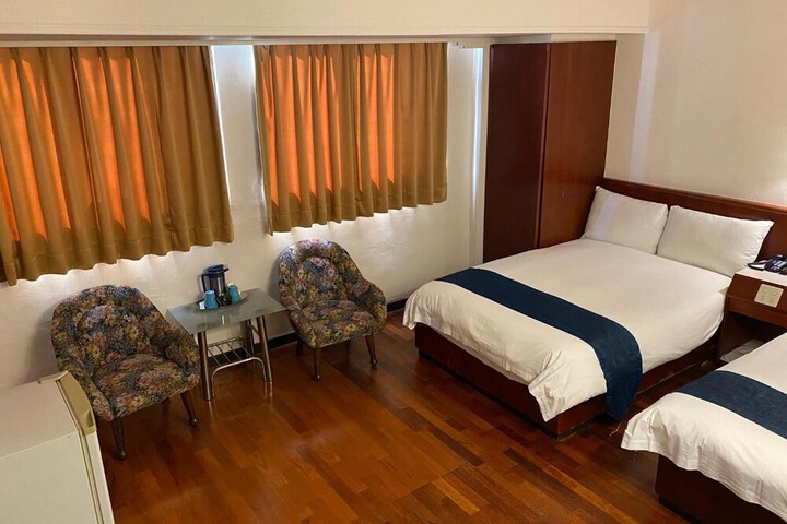 Room 26 of 51
