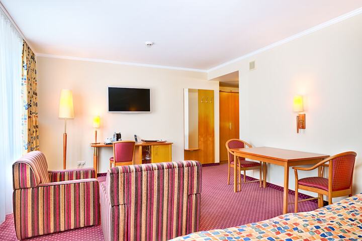 Room 26 of 64