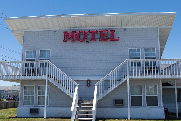 Hotel 17 of 17
