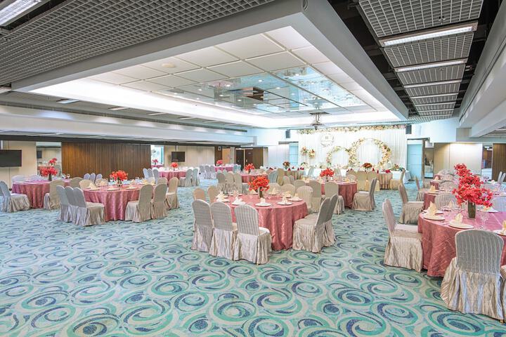 Ballroom/Hall 85 of 106