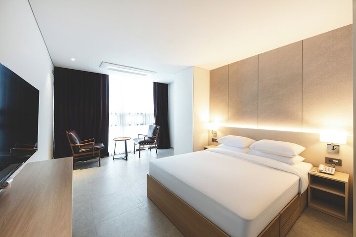 Room 55 of 151