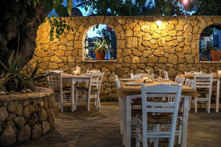 Dining 79 of 151
