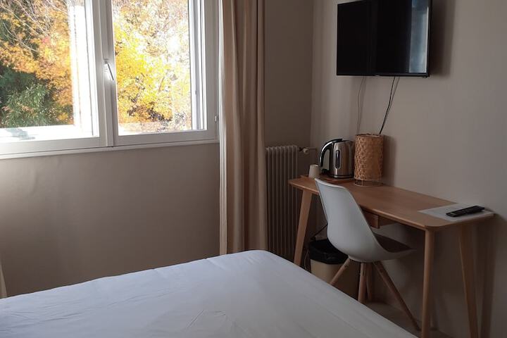 Room 3 of 50