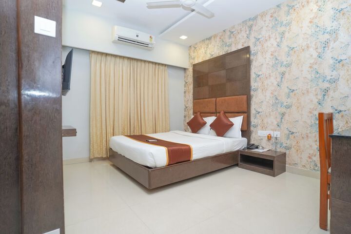Room 19 of 35