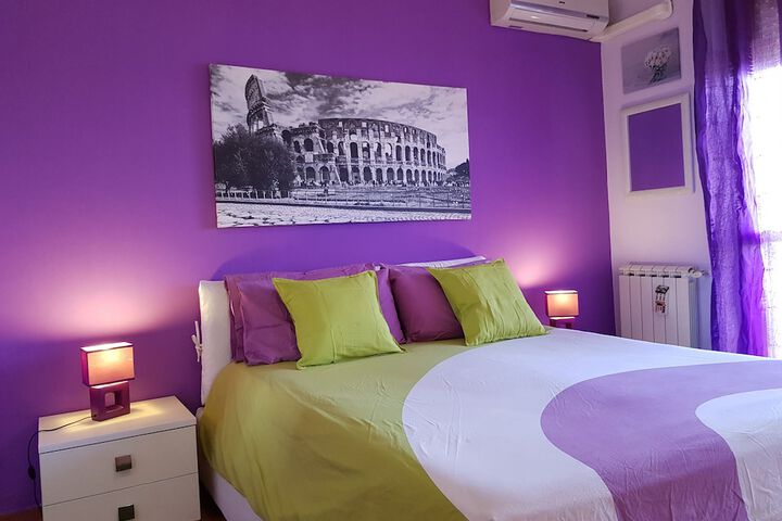 Room 1 of 5