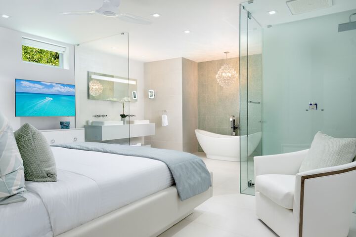 Room 183 of 299