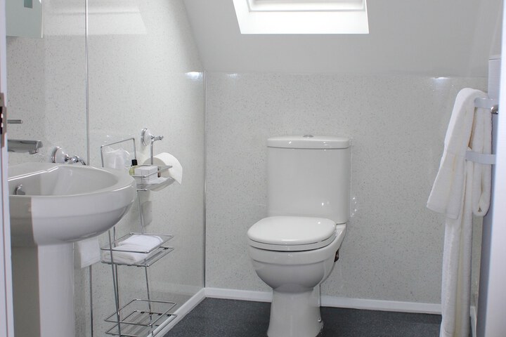Room 8 of 22