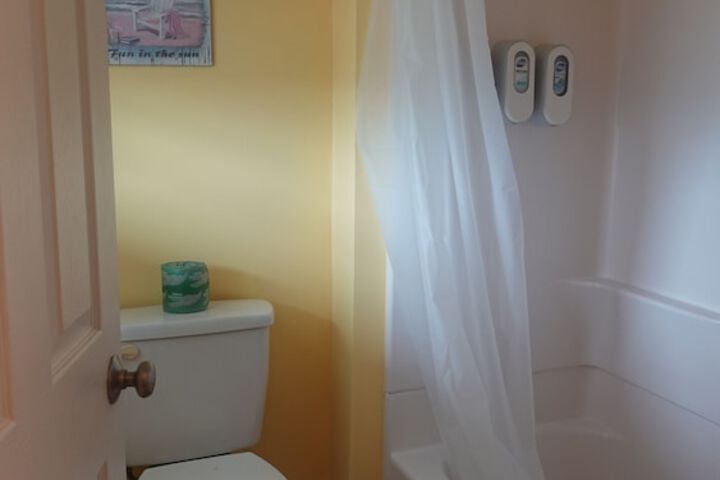 Room 230 of 282
