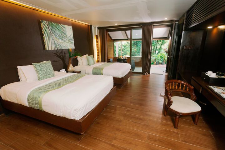Room 4 of 22