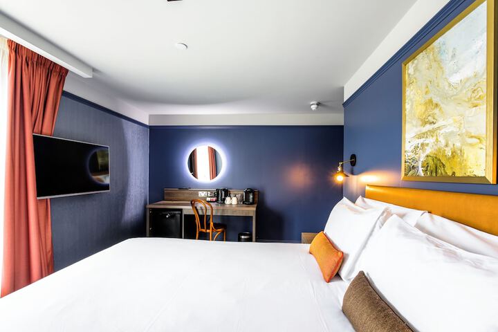 Room 19 of 43