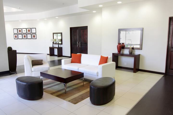 Hotel Interior 6 of 118